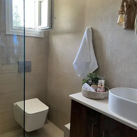 בית נופש Eirini's House Corfu Kynopiástai